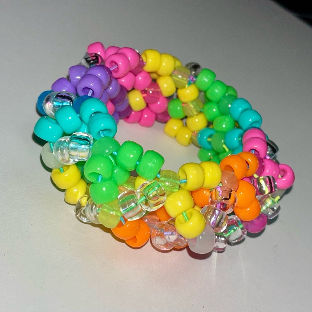 Kandi Rave Bracelet | neon rainbow (UV reactive, glow in the dark) - Picture 4 of 7